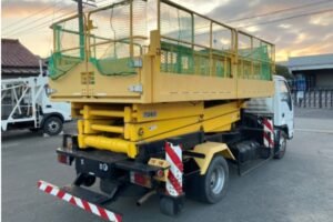 2005 Aerial Platform Isuzu Elf PB-NPR81AN