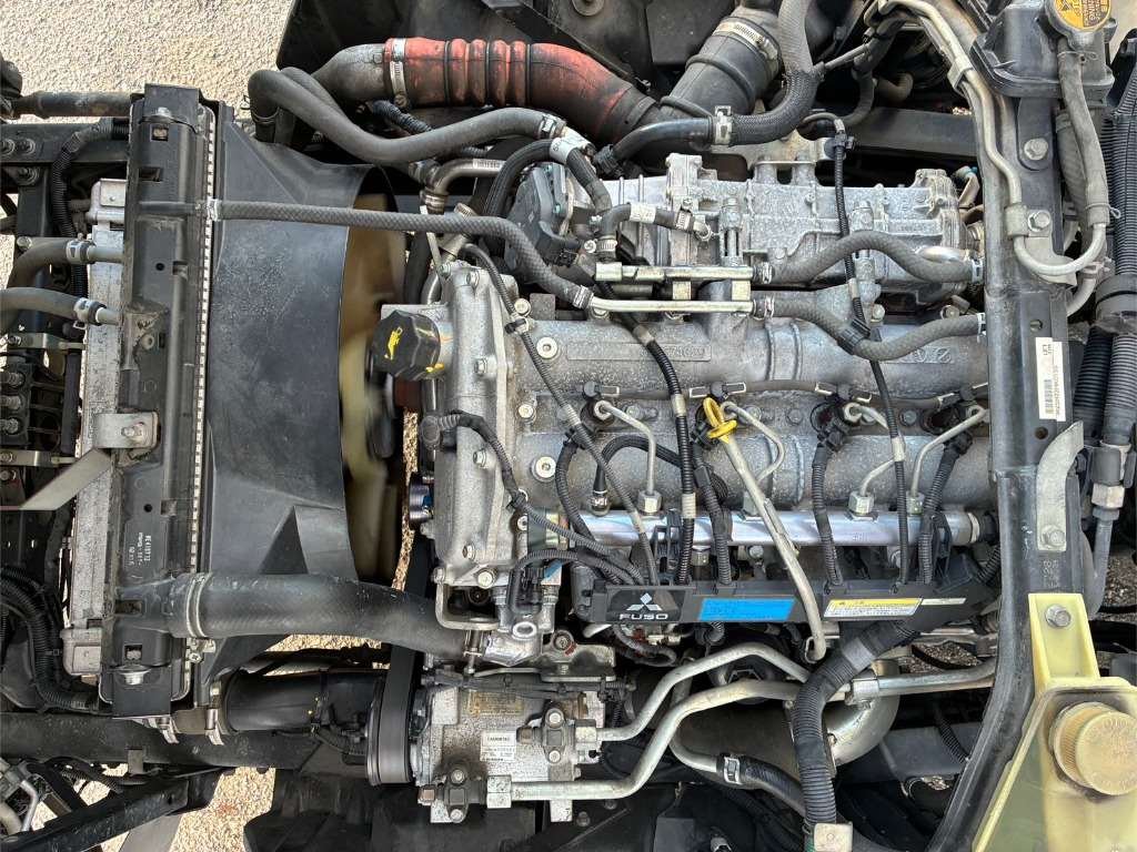 2016 Freezer Refrigerator Truck Mitsubishi Fuso Canter FEB50 - Image 15