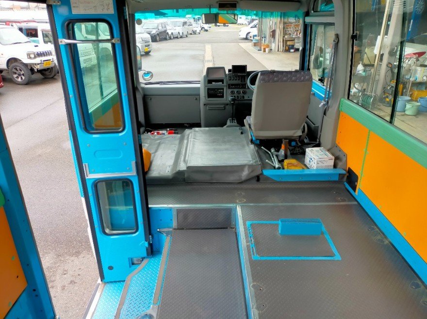 2017 Bus Nissan Civilian Civilian (Children's Bus) with Rear Cooler, Rear Heater & Back Camera - Image 15