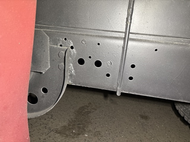 2015 Flat Body Truck Isuzu Forward SKG-FSR90S2 - Image 16