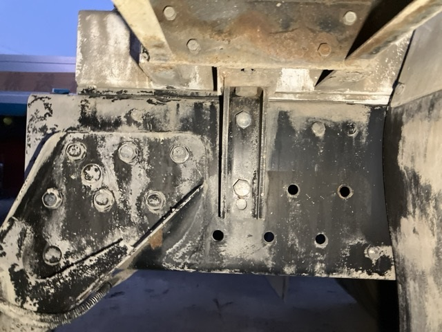 2015 Concrete Mixer Truck Mitsubishi Fuso Fighter QDG-FQ62F - Image 16