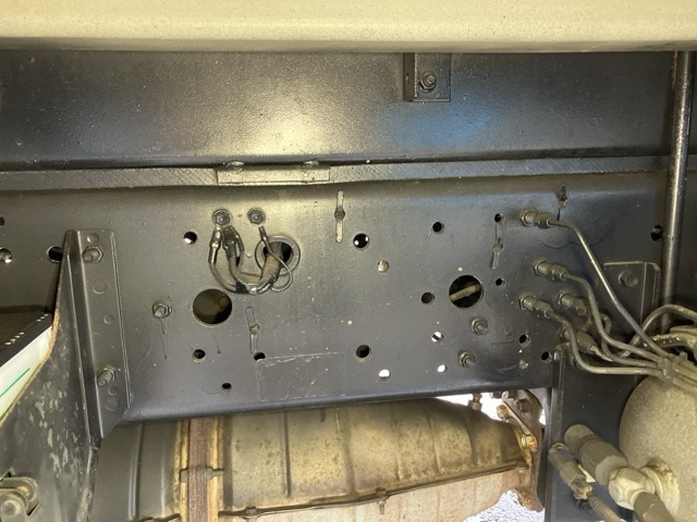 2004 Van Wing Isuzu Forward PB-FRR35K3S - Image 18