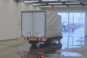 2006 Van Wing Mitsubishi Fuso Fighter PA-FK71F