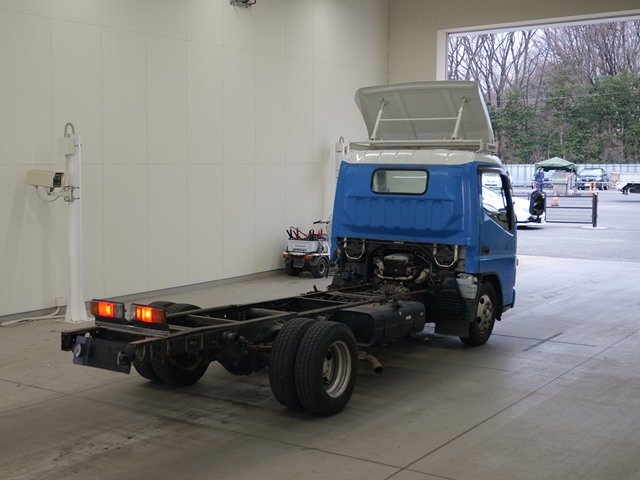 2007 Chassis Truck Mitsubishi Fuso Canter PDG-FE72D - Image 5