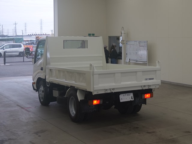 2011 Dump Tipper Truck Hino Dutro BKG-XZU314T - Image 5