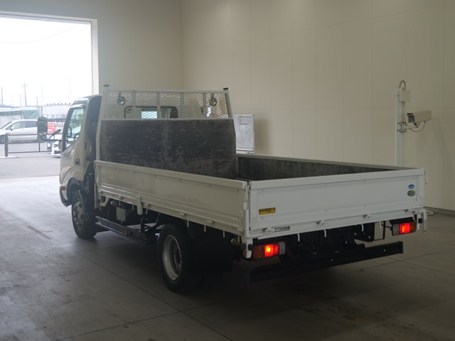 2010 Flat Body Truck Hino Dutro BDG-XZU414M - Image 5