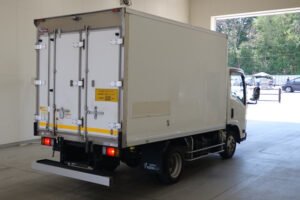 2017 Freezer Refrigerator Truck Isuzu Elf TRG-NLR85N
