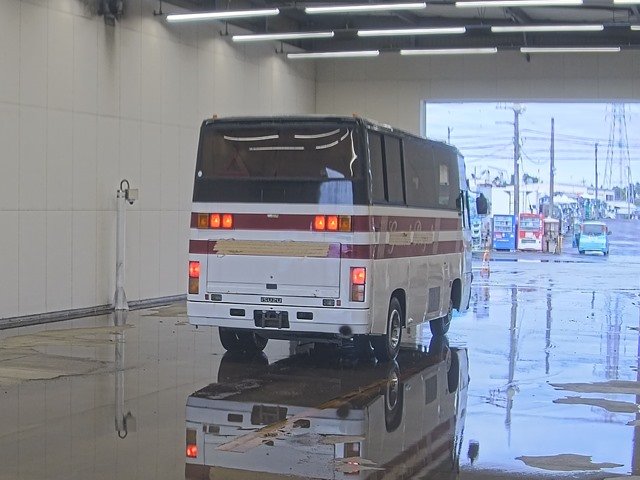 1992 Bus Isuzu Journey U-GR432F - Image 5