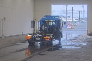 2010 Arm Roll Isuzu Forward PKG-FRR90S2