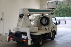 2003 Aerial Platform Hino Dutro KK-XZU301E