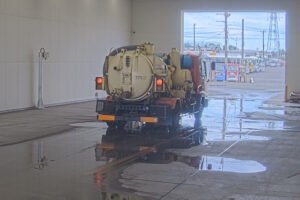 2004 Vacuum Truck Isuzu Forward KK-FRR33G4