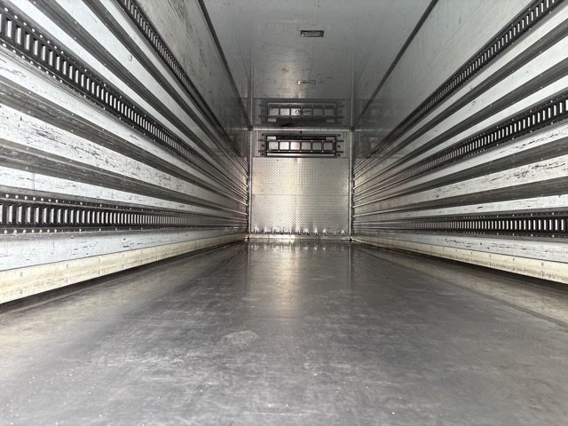 2016 Freezer Refrigerator Truck Isuzu Giga QKG-CYJ77BA - Image 21