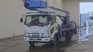 2009 Crane Truck Isuzu Forward PKG-FRR90S1