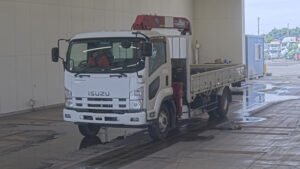 2011 Crane Truck Isuzu Forward PKG-FRR90S1