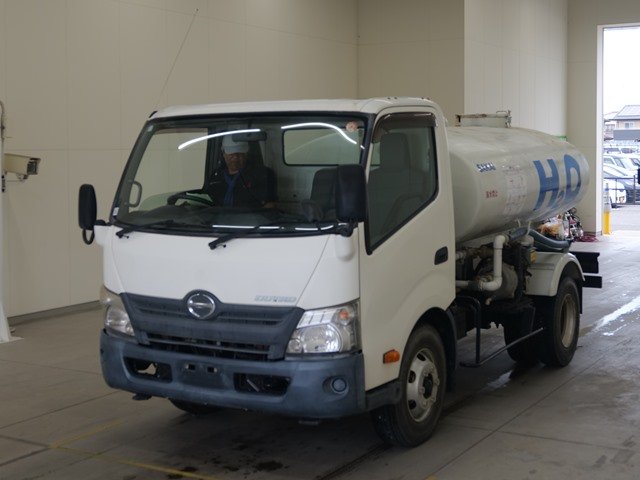 2014 Tank Truck Hino Dutro TKG-XZU700X