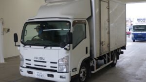 2014 Van Wing Isuzu Elf TKG-NPR85AN
