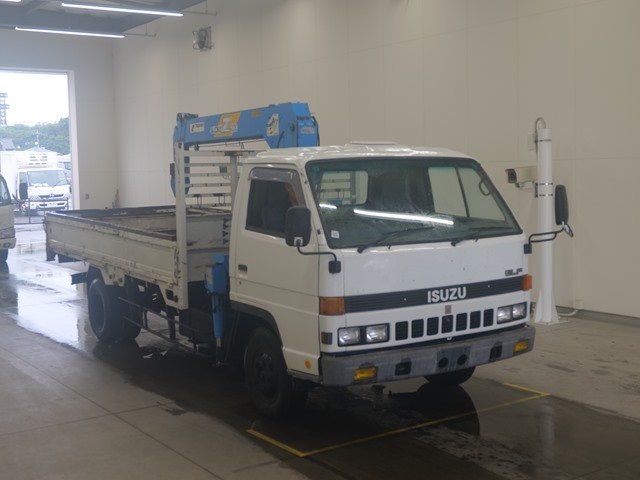 1991 Crane Truck Isuzu Elf U-NPR58PR - Image 3
