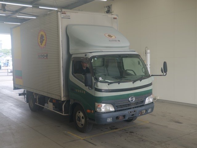 2010 Van Wing Hino Dutro BKG-XZU414M - Image 3