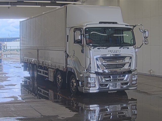 2018 Van Wing Isuzu Giga 2PG-CYJ77C - Image 3