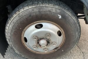 2005 Aerial Platform Isuzu Elf PB-NPR81AN