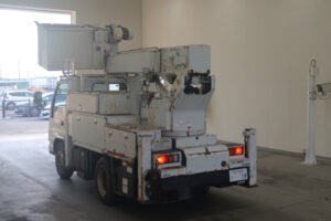 2005 Aerial Platform Isuzu Elf PB-NKR81N
