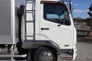 2015 Van Wing Mitsubishi Fuso Fighter TKG-FK64F