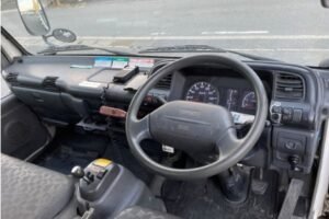 2005 Aerial Platform Isuzu Elf PB-NPR81AN