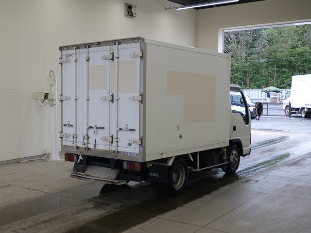 2006 Freezer Refrigerator Truck Isuzu Elf PB-NKR81AN - Image 5