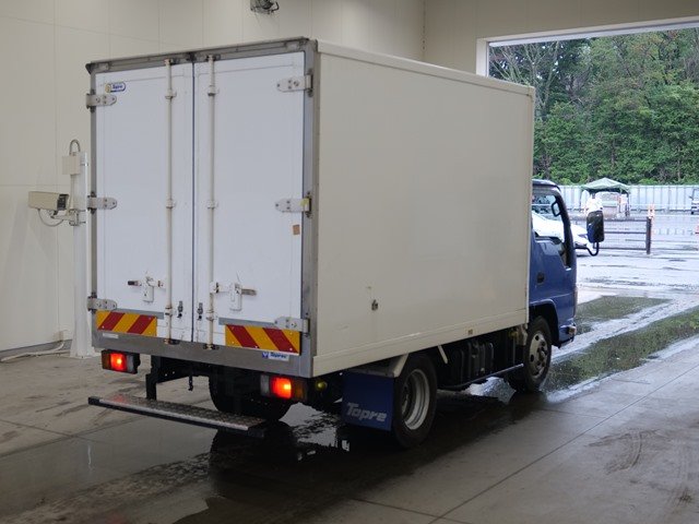 2017 Freezer Refrigerator Truck Isuzu Elf TRG-NKR85A - Image 5