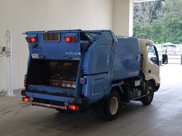 2012 Garbage Truck Hino Dutro SJG-XKU600X - Image 5