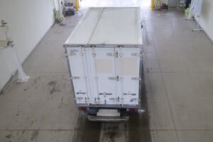 2006 Freezer Refrigerator Truck Isuzu Elf PB-NKR81AN