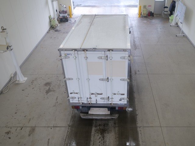 2006 Freezer Refrigerator Truck Isuzu Elf PB-NKR81AN - Image 6