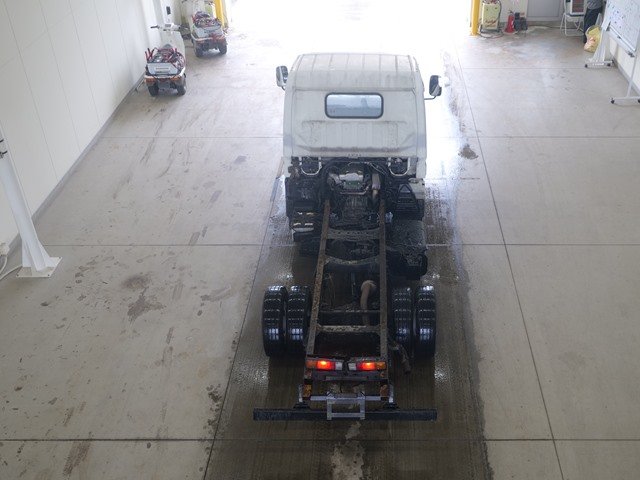 2007 Chassis Truck Mitsubishi Fuso Canter PDG-FE74BV - Image 6