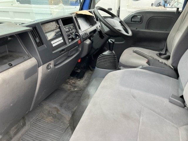2017 Freezer Refrigerator Truck Isuzu Elf TRG-NKR85A - Image 8