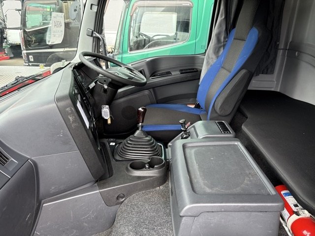 2018 Van Wing Isuzu Giga 2PG-CYJ77C - Image 8