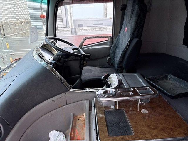 2016 Crane Truck Nissan UD QPG-CW5YL - Image 8