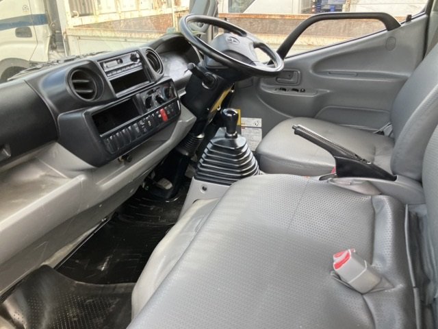 2016 Dump Tipper Truck Toyota Dyna TKG-XZU620D - Image 8