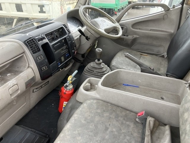 2010 Flat Body Truck Hino Dutro BKG-XZU504M - Image 8