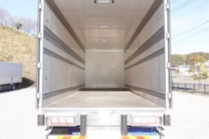 2015 Van Wing Mitsubishi Fuso Fighter TKG-FK64F
