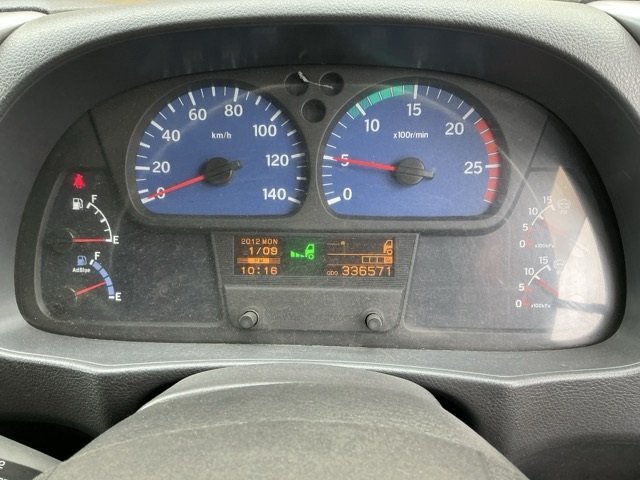 2016 Chassis Truck Nissan UD QPG-CD5ZL - Image 9