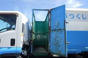 2017 Garbage Truck Isuzu Forward LPG-FTR90S2