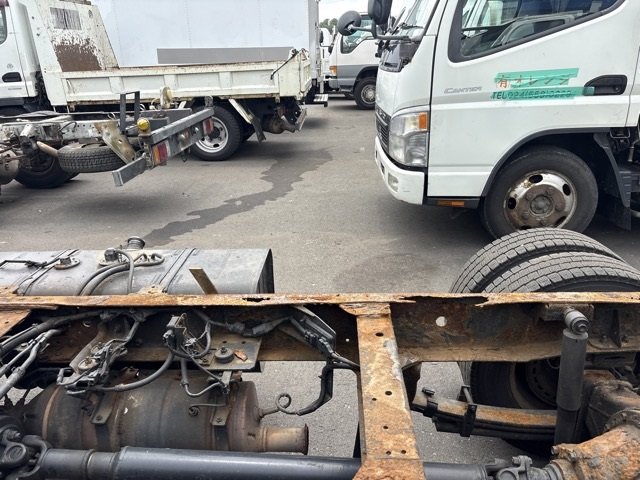 2015 Chassis Truck Hino Dutro TKG-XZU645M - Image 20