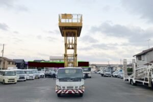2005 Aerial Platform Isuzu Elf PB-NPR81AN