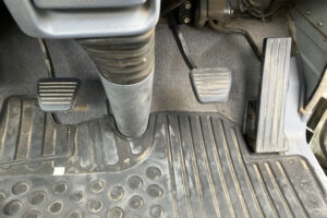 2002 Flat Body Truck Mitsubishi Fuso Canter KK-FE82EEX