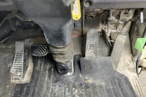 1998 Arm Roll UD Nissan Condor KC-MK260EH