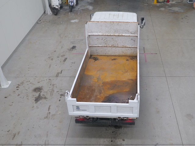2010 Dump Tipper Truck Isuzu Elf BKG-NKR85AD - Image 6
