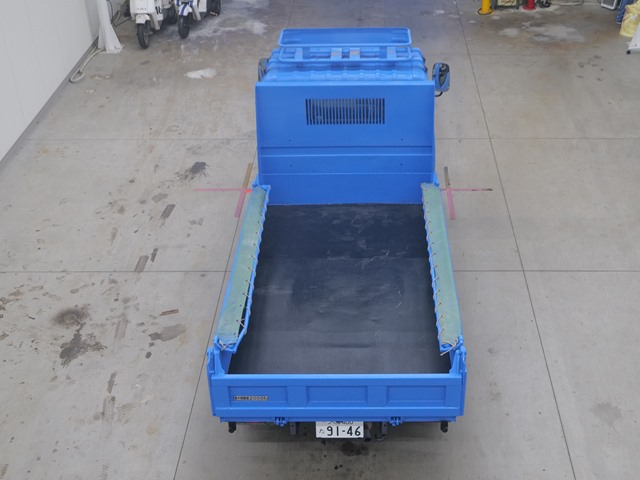 2004 Dump Tipper Truck Isuzu Elf KR-NKR81ED - Image 6