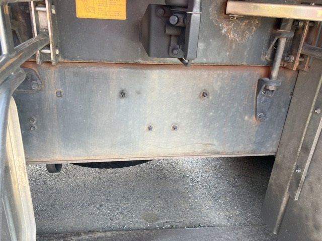 2013 Dump Tipper Truck Isuzu Giga QKG-CYZ77AM - Image 12
