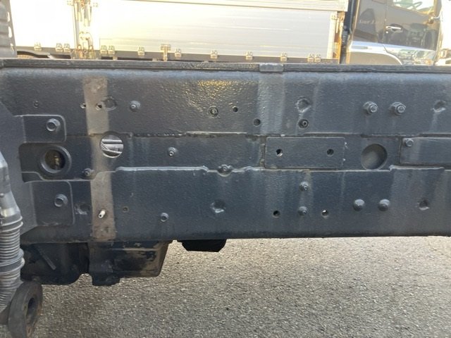 2016 Chassis Truck Nissan UD QPG-CD5ZL - Image 12