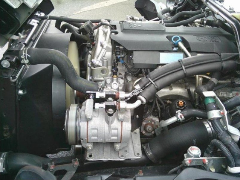 2018 Freezer Refrigerator Truck Mitsubishi Fuso Canter TPG-FEB50 - Image 13